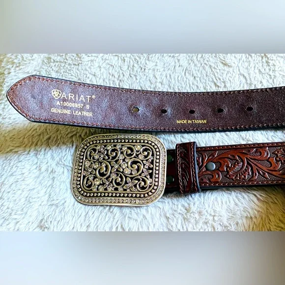 NWOT Ariat Women's Rhinestone FillagreeBelt A10006957 with Ornate Buckle